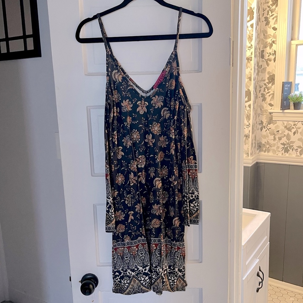 Boohoo long sleeve cold shoulder navy orange floral boho dress